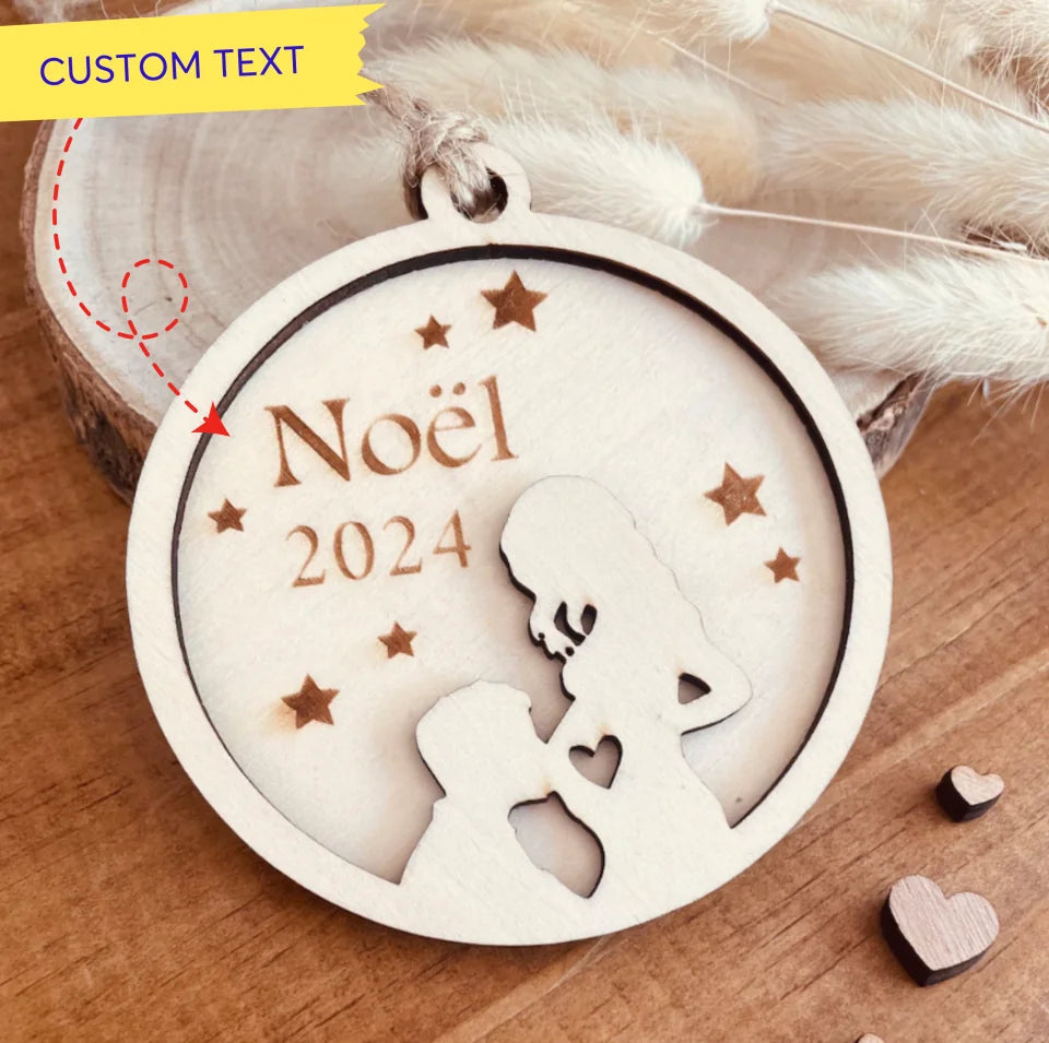 Personalized Special wooden Christmas ball for Baby 2024 customizable pregnancy theme future mom and dad surprise idea announcement decoration to offer ON080