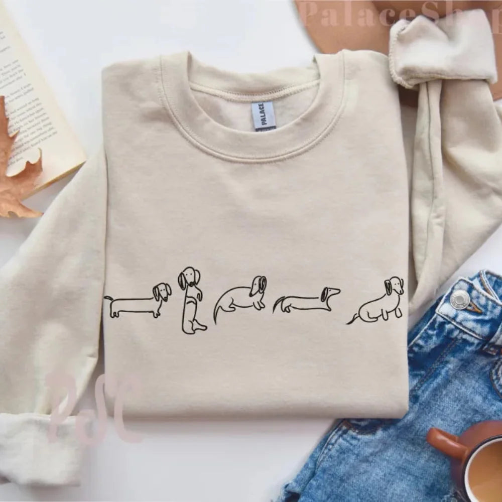 Dachshund Mom Sweatshirt | Dachshund Personalized Sweatshirt | Dog Personalized Gift | DachshundMama gift | Dachshund Gift SW114