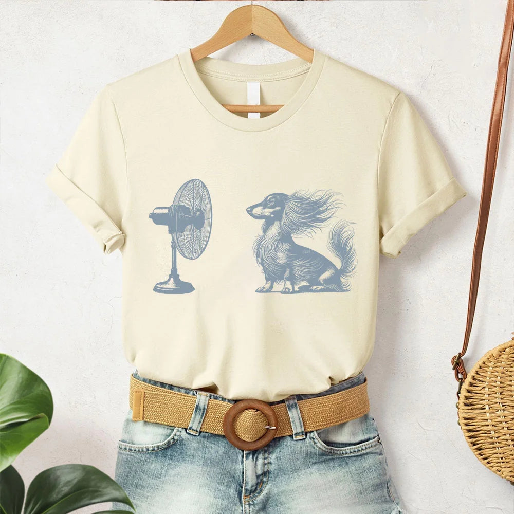 Dachshund, Weiner Dog Shirt, Dog with Fan, Vintage Dog T-Shirt, Doxie Mom, Funny Dog Shirt, Weenie Dad Gift, Windy Dog tshirt