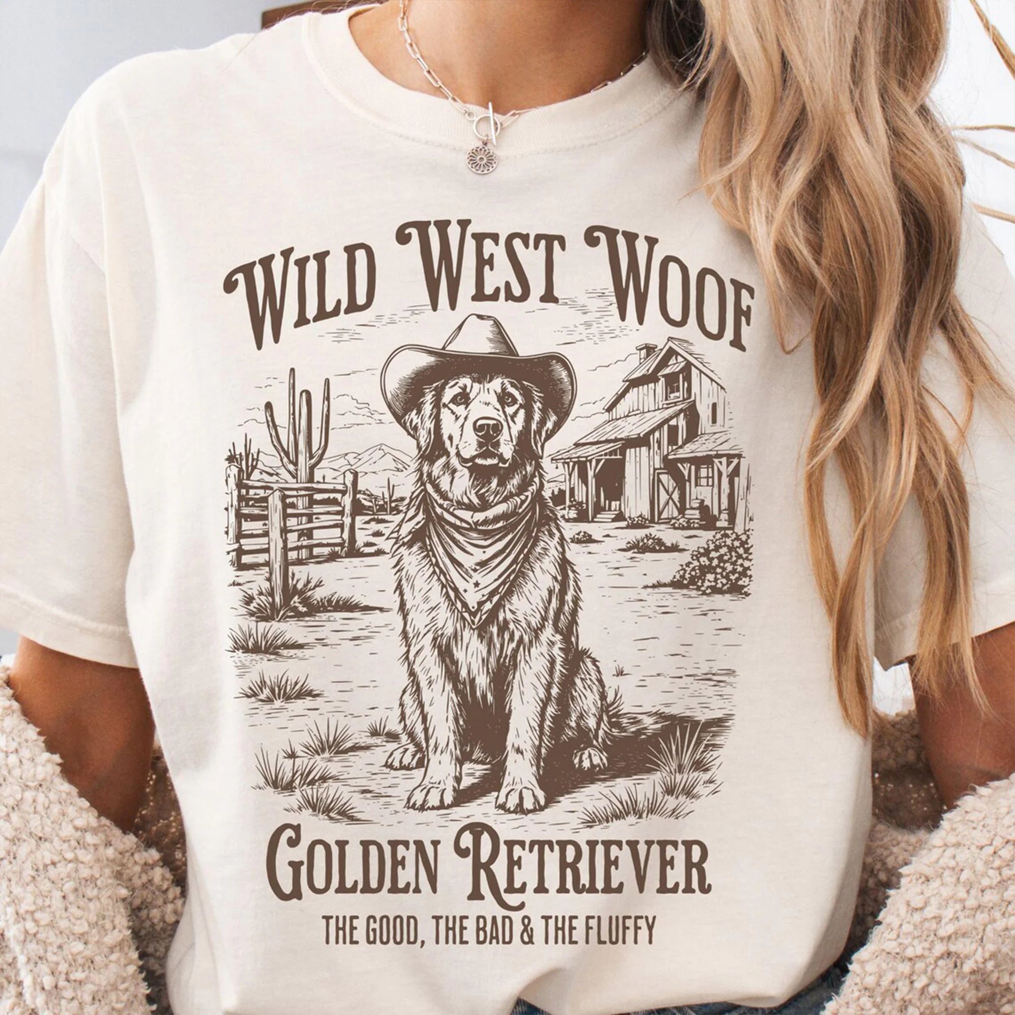 Wild West Golden Retriever T-Shirt - Western Dog Shirt, Funny tshirt, Cowboy Dog Tee, Funny Dog Owner Gift, Golden Retriever Mom Shirt