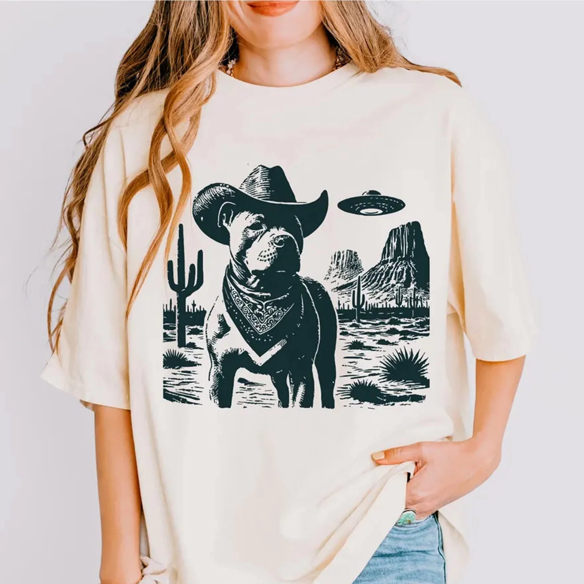 Vintage Pitbull UFO Shirt – Western Cowboy Pittie Tee, Retro Alien Dog T-Shirt, Perfect Gift for Pitbull Mom, Dad & Dog Lovers