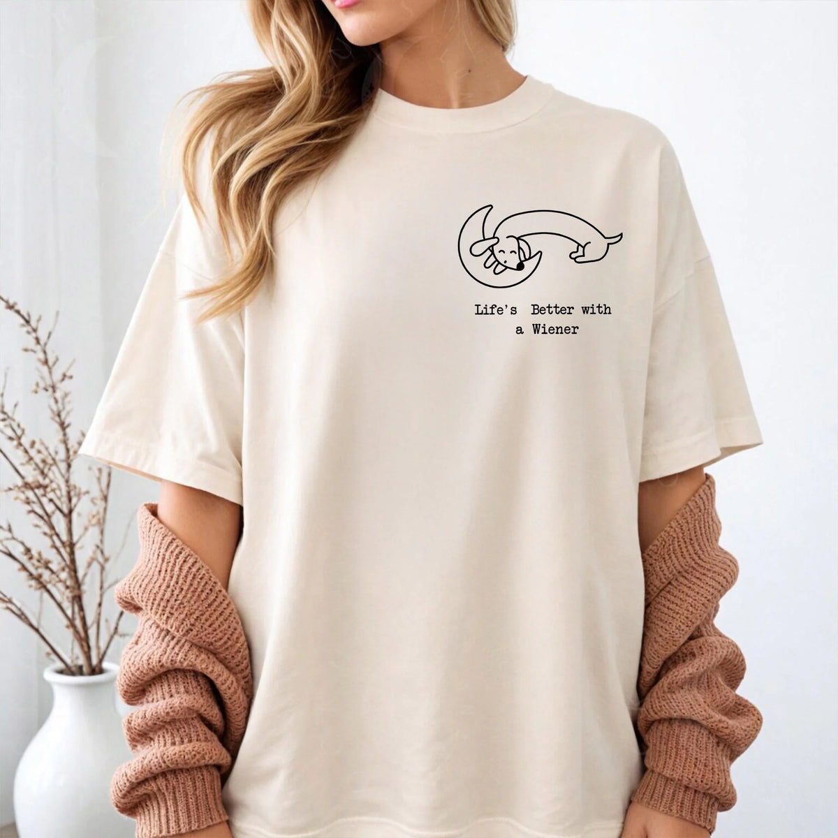 Comfort Colors® &quot;Life&#39;s Better with a Wiener&quot; Shirt, Funny Dachshund Tee, Wiener Dog Gift, Doxie Mom Shirt, Cute Sausage Dog T-Shirt.