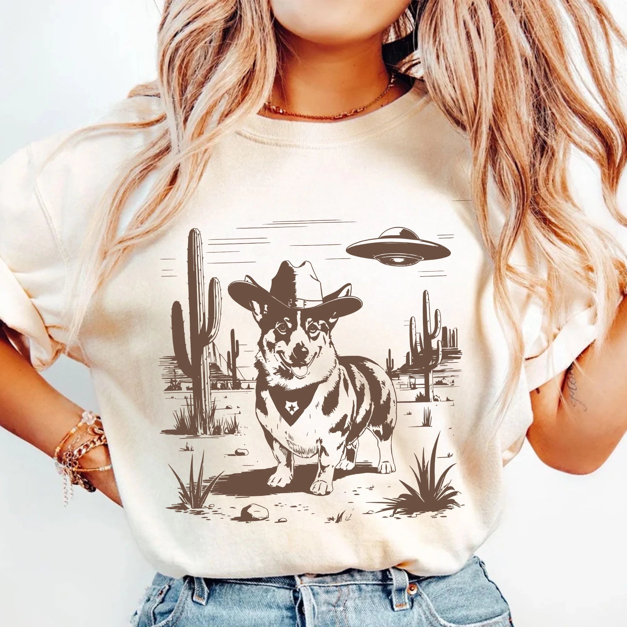 Corgi Western UFO Shirt, Funny Alien Cowboy Tee, Retro Vintage Dog Lover Gift, 90s Cowgirl Wild West T-Shirt, Dog Mom And Dog Owner Gift Tee