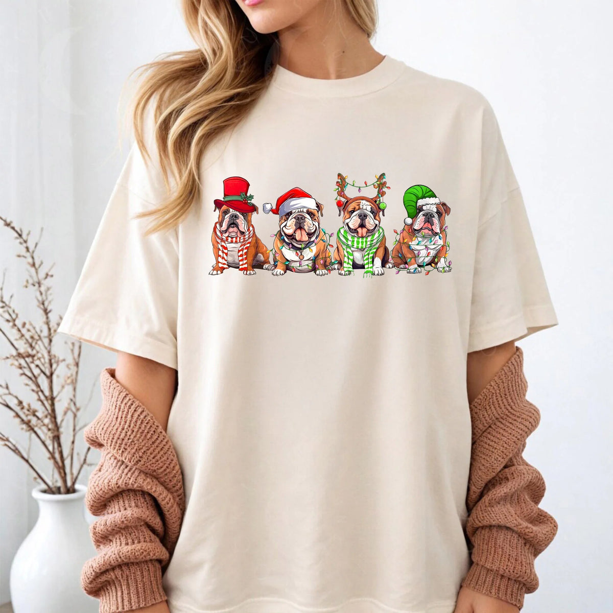 English Bulldog Sweatshirt, Dog Mom Shirt, Dog Lover Gift, Holiday Sweaters, Christmas English Bulldog Shirt, Christmas Crewneck, Xmas Shirt