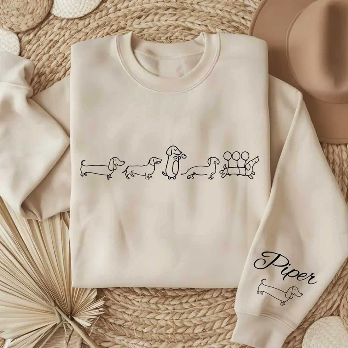 Dachshund Mom Sweatshirt, Dachshund Customized Hoodie, Dog Personalized Gift, Dachshund Mama gift, Dachshund Gift