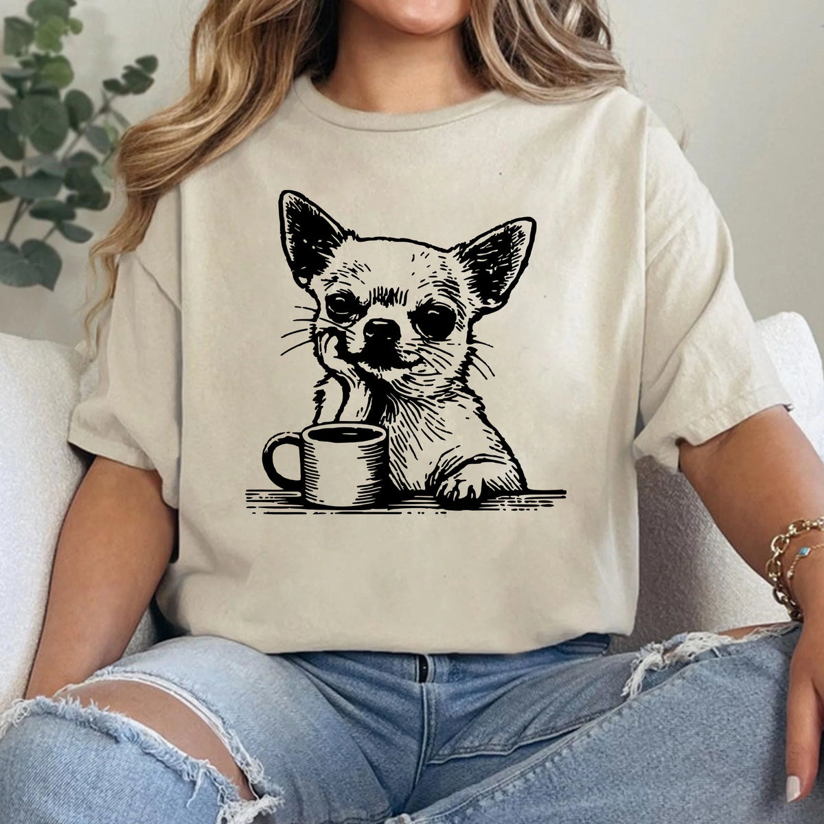 Chihuahua with coffee T-Shirt - Gift for Chihuahua Moms